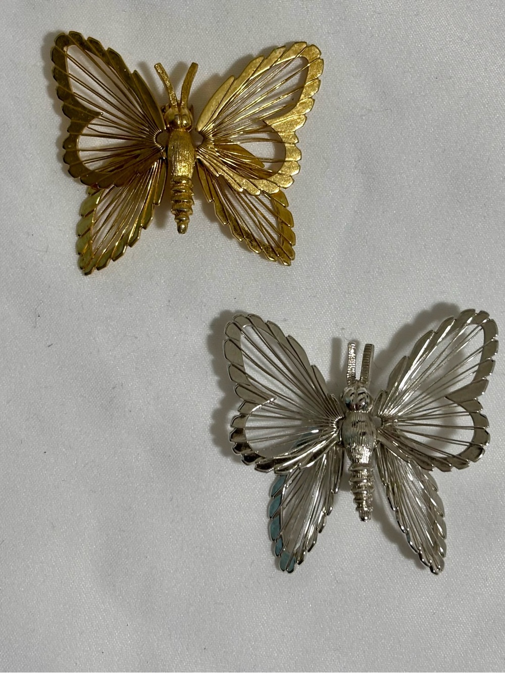 Vintage Monet Signed Butterfly Brooch Pin Set Mixed Metal Gold Silver Spinneret